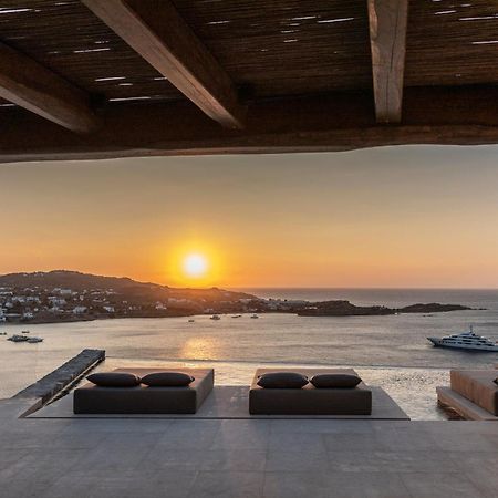 The Skyvilla Mykonos - A Landmark Property With Breathtaking Views Of The Psarou Bay Mykonos Town Екстер'єр фото